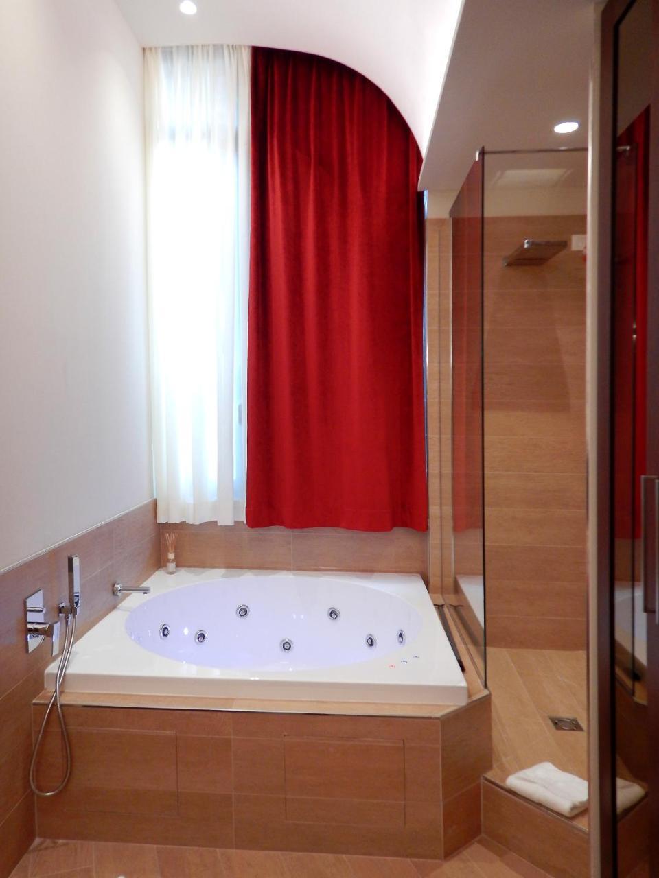 Arena Luxury Suite Verona Eksteriør bilde